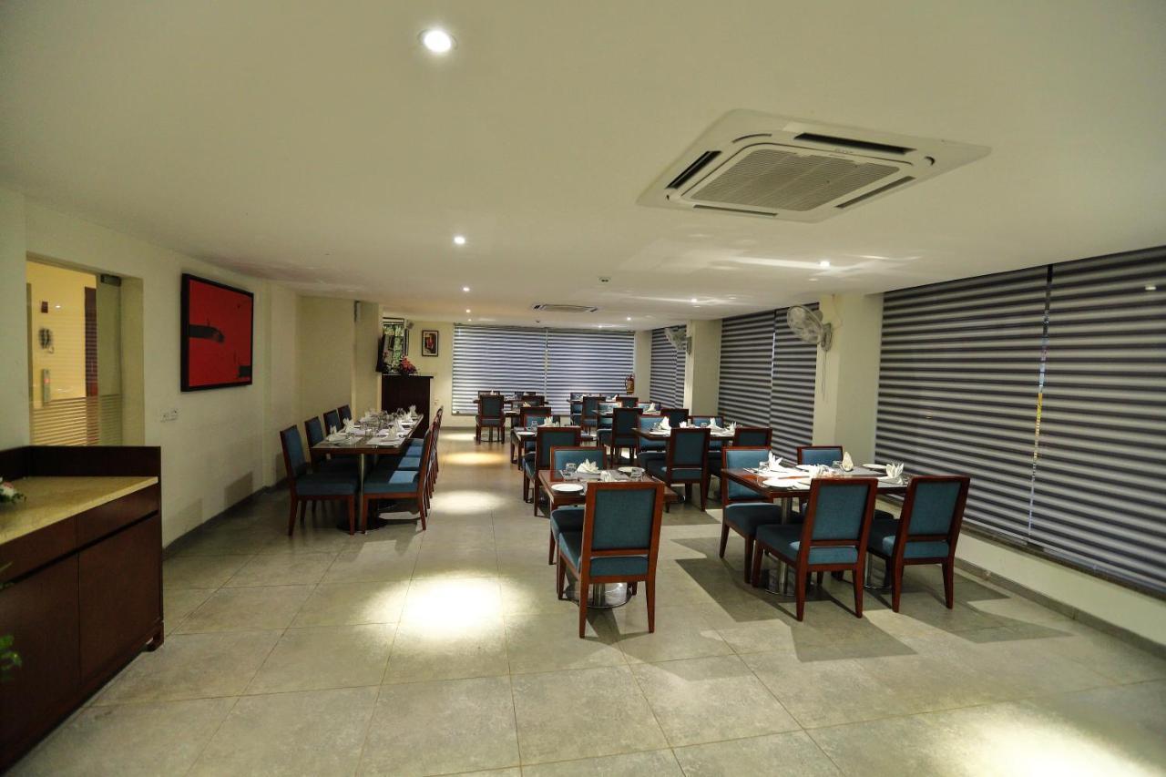 Zip By Spree Hotels Hyde Goa Candolim Exterior foto